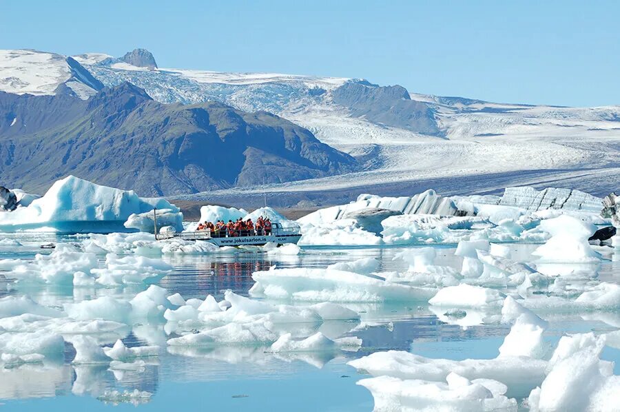 Jökulsárlón Glacier Lagoon: Iceland's Natural Crown Jewel